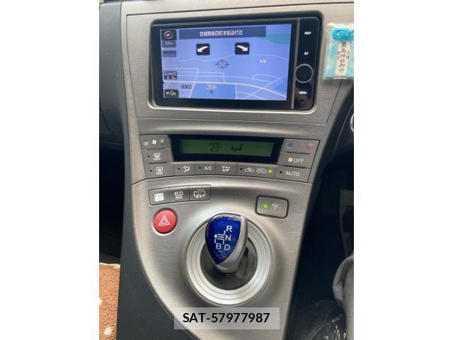Toyota PRIUS PHV 2012-10 8745410-20