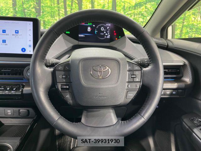 Toyota PRIUS PHV 2023-10 8781735-10