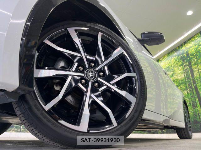 Toyota PRIUS PHV 2023-10 8781735-12