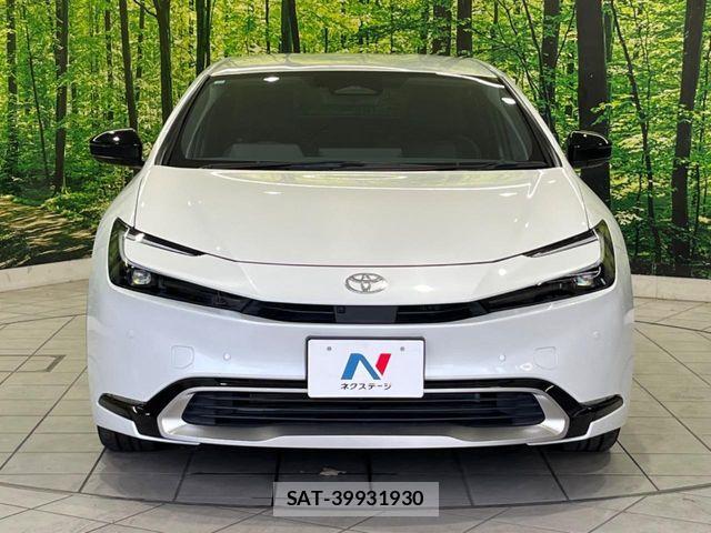 Toyota PRIUS PHV 2023-10 8781735-13
