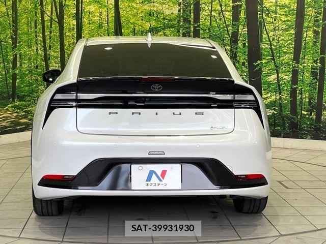 Toyota PRIUS PHV 2023-10 8781735-14