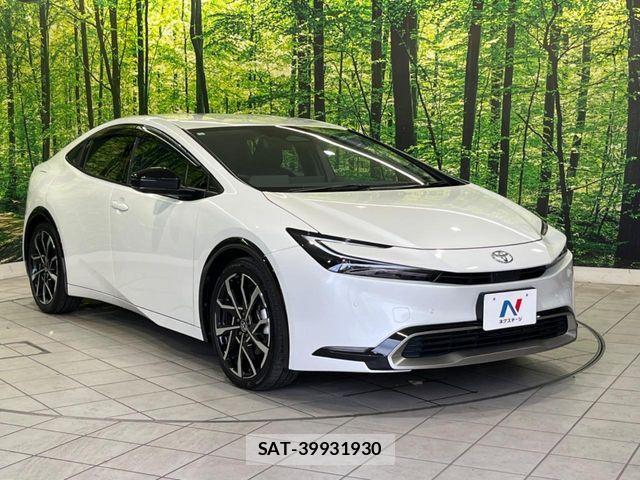 Toyota PRIUS PHV 2023-10 8781735-15
