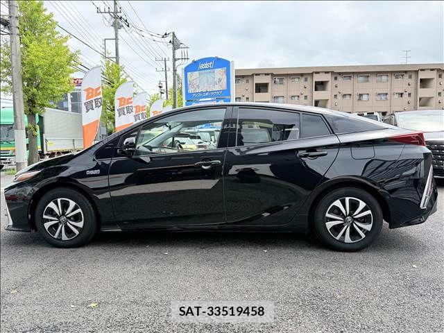 Toyota PRIUS PHV 2017-02 8781737-5