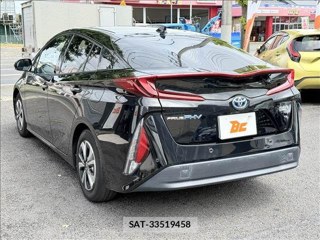 Toyota PRIUS PHV 2017-02 8781737-7