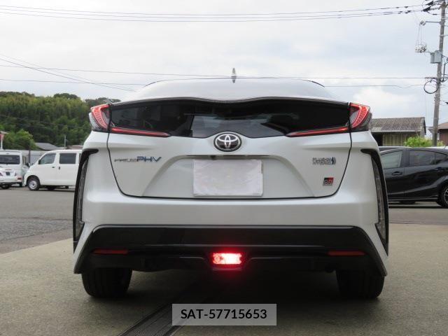 Toyota PRIUS PHV 2022-05 8797226-9