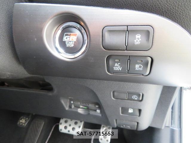 Toyota PRIUS PHV 2022-05 8797226-12