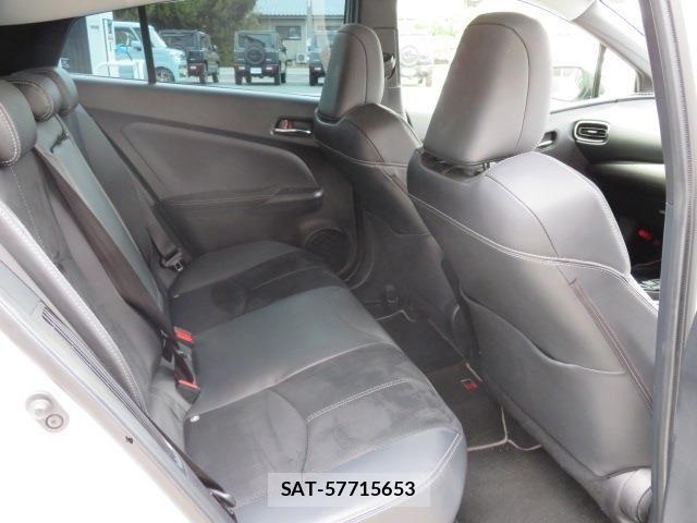 Toyota PRIUS PHV 2022-05 8797226-20