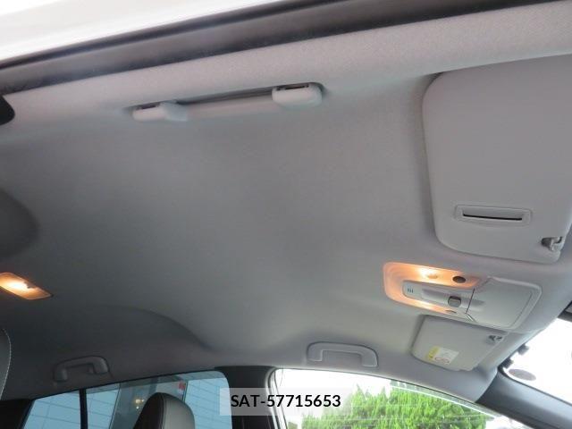 Toyota PRIUS PHV 2022-05 8797226-22
