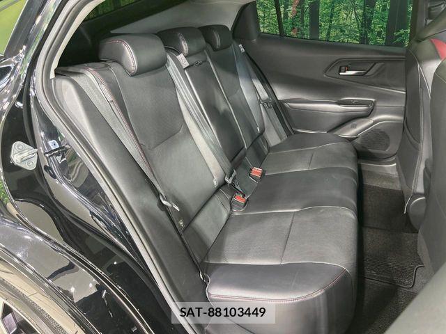 Toyota PRIUS PHV 2023-08 8797218-11