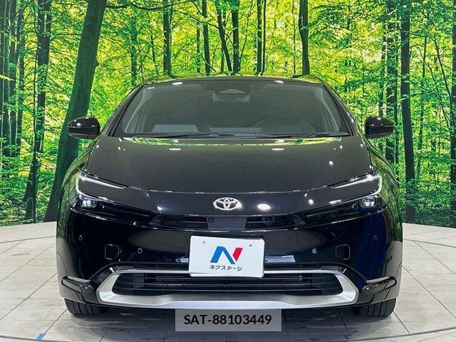 Toyota PRIUS PHV 2023-08 8797218-13