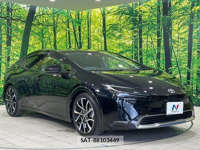 Toyota PRIUS PHV 2023-08 8797218-15