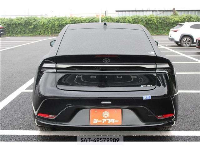 Toyota PRIUS PHV 2025-06 8797224-11