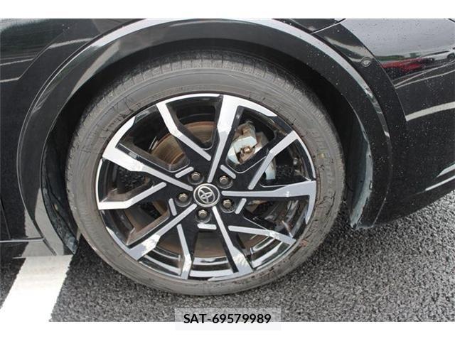 Toyota PRIUS PHV 2025-06 8797224-18