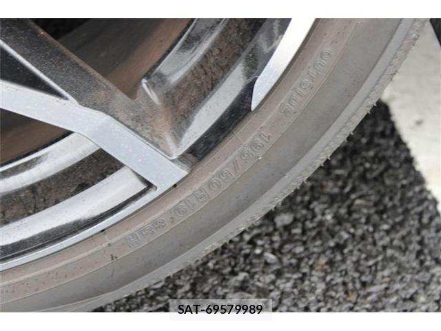 Toyota PRIUS PHV 2025-06 8797224-21