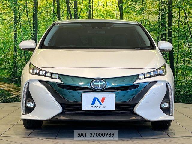 Toyota PRIUS PHV 2017-07 8797229-13