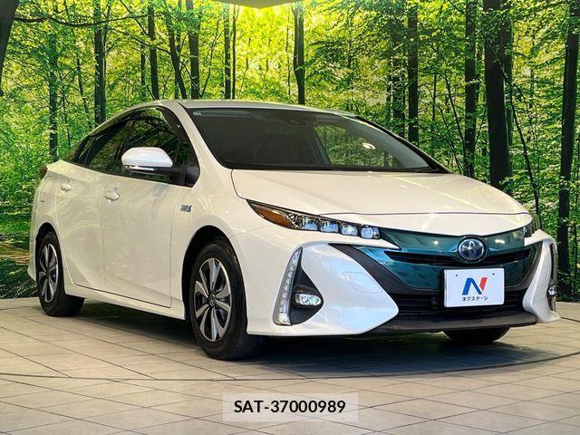 Toyota PRIUS PHV 2017-07 8797229-15