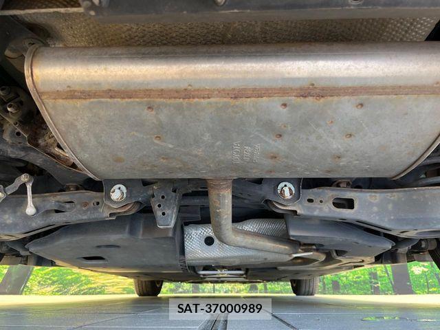 Toyota PRIUS PHV 2017-07 8797229-18