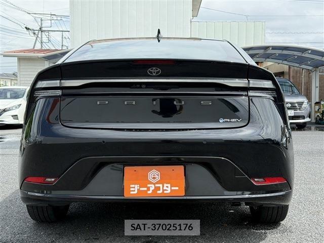 Toyota PRIUS PHV 2023-10 8797225-9