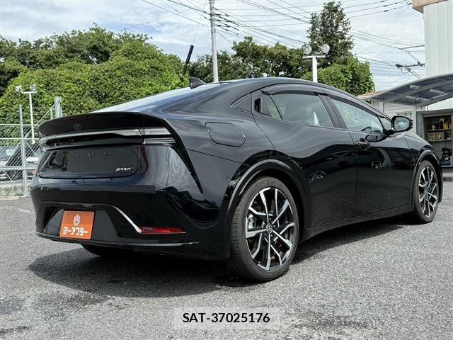 Toyota PRIUS PHV 2023-10 8797225-21