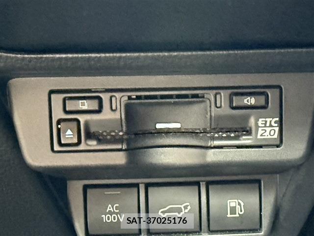 Toyota PRIUS PHV 2023-10 8797225-4