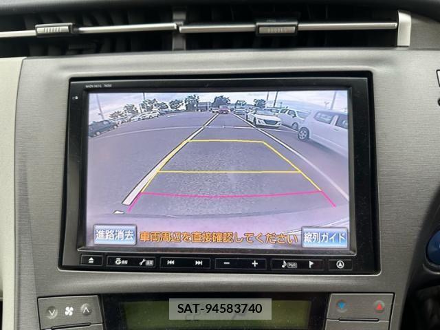 Toyota PRIUS PHV 2013-02 8797231-21