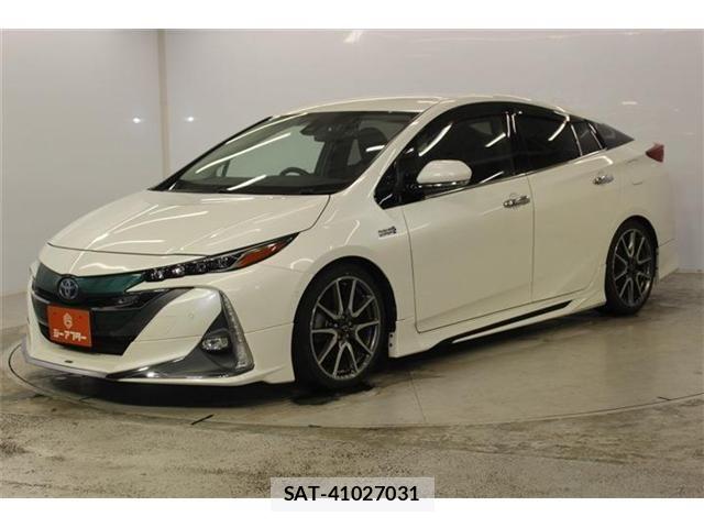 Toyota PRIUS PHV 2017-09 8797228-10