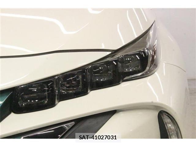 Toyota PRIUS PHV 2017-09 8797228-16
