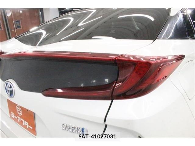 Toyota PRIUS PHV 2017-09 8797228-20