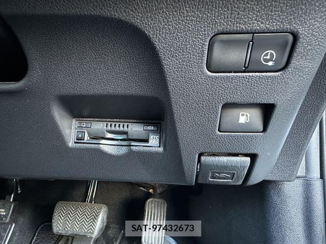 Toyota PRIUS PHV 2020-09 8797227-11