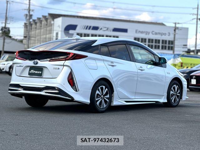Toyota PRIUS PHV 2020-09 8797227-24