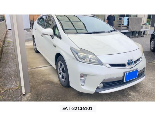 Toyota PRIUS PHV 2012-08 8831214-0