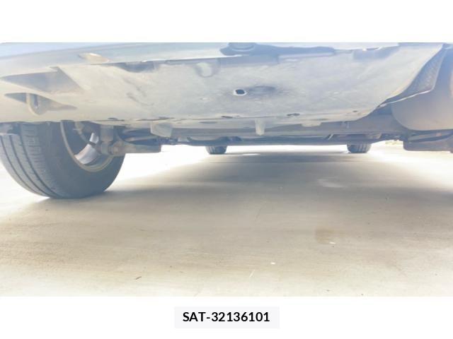 Toyota PRIUS PHV 2012-08 8831214-4