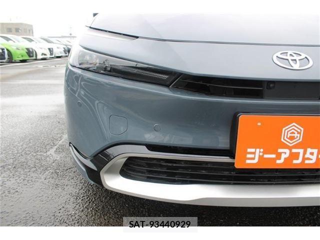 Toyota PRIUS PHV 2024-04 8831212-16