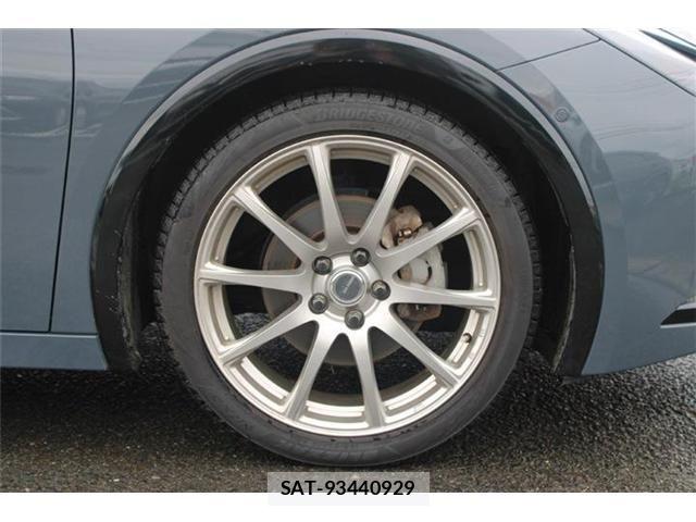 Toyota PRIUS PHV 2024-04 8831212-17