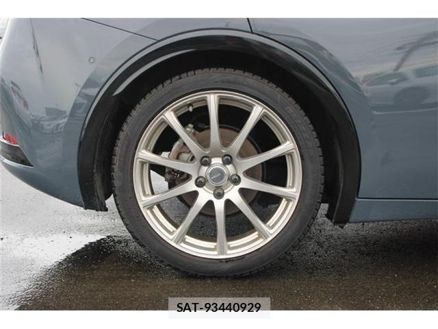 Toyota PRIUS PHV 2024-04 8831212-18