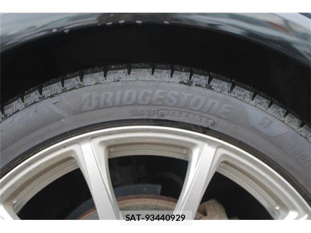 Toyota PRIUS PHV 2024-04 8831212-24