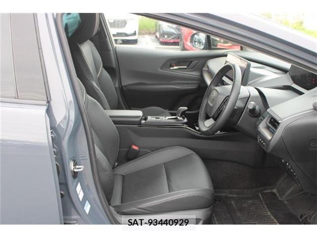Toyota PRIUS PHV 2024-04 8831212-27