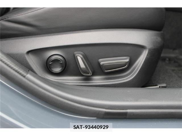 Toyota PRIUS PHV 2024-04 8831212-5
