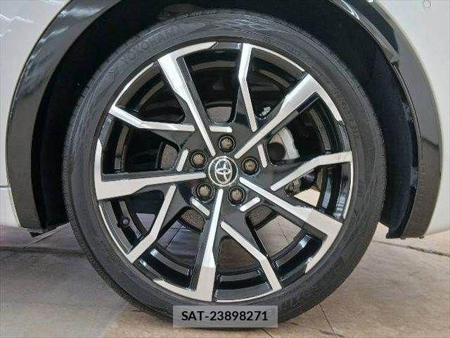 Toyota PRIUS PHV 2024-03 8831210-26