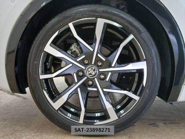 Toyota PRIUS PHV 2024-03 8831210-27