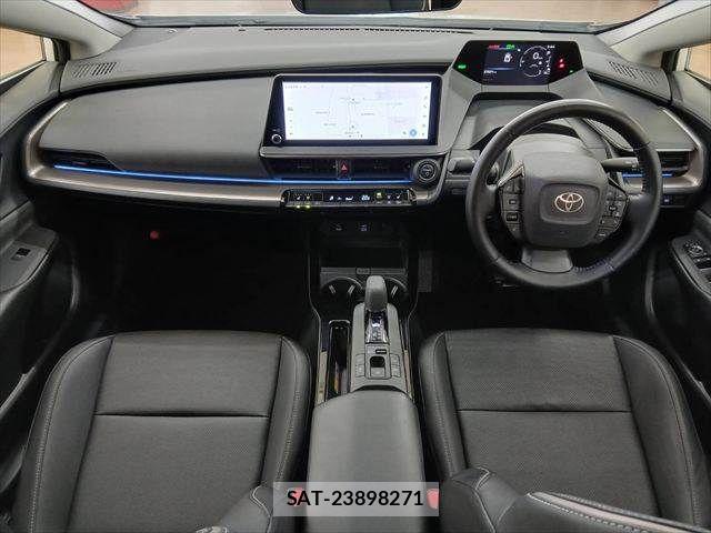 Toyota PRIUS PHV 2024-03 8831210-2