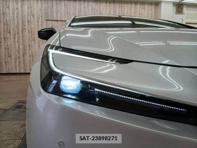 Toyota PRIUS PHV 2024-03 8831210-29