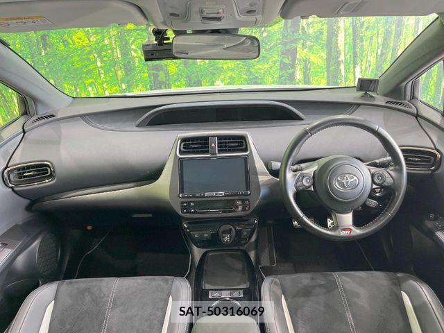 Toyota PRIUS PHV 2019-09 8831211-1