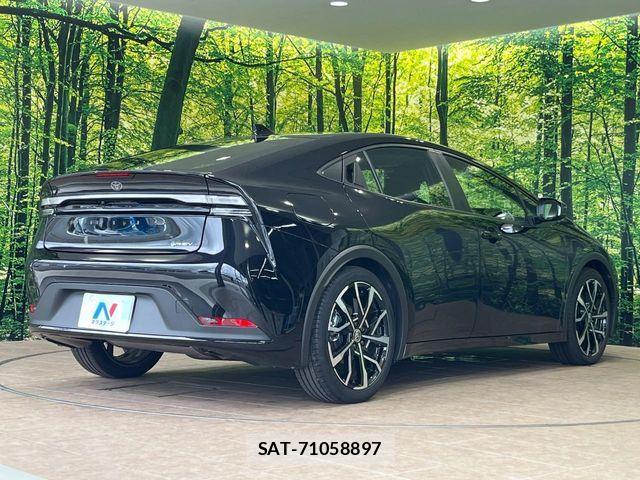 Toyota PRIUS PHV 2024-12 8831207-17