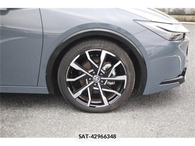 Toyota PRIUS PHV 2025-10 8831206-10
