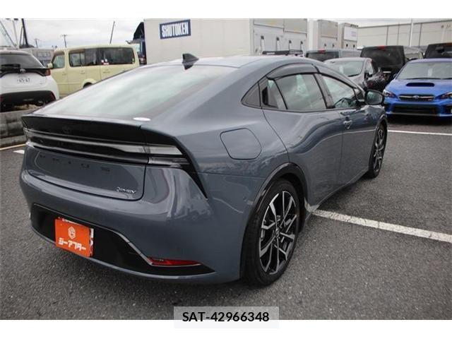 Toyota PRIUS PHV 2025-10 8831206-22