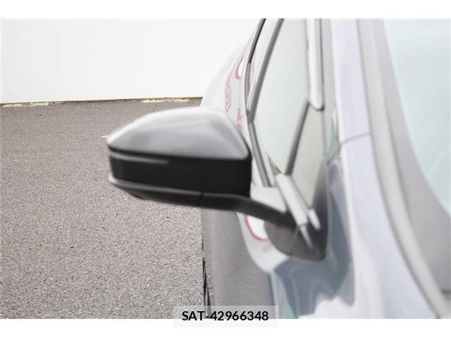 Toyota PRIUS PHV 2025-10 8831206-29