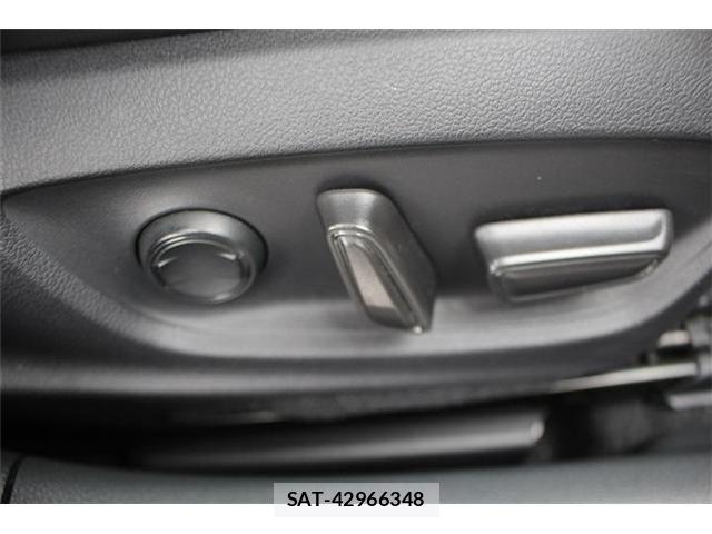 Toyota PRIUS PHV 2025-10 8831206-4