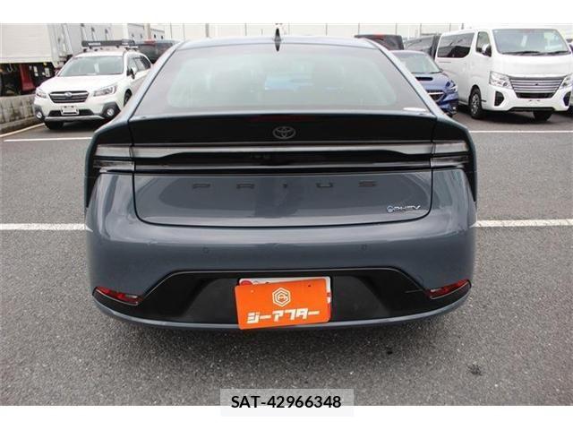 Toyota PRIUS PHV 2025-10 8831206-8