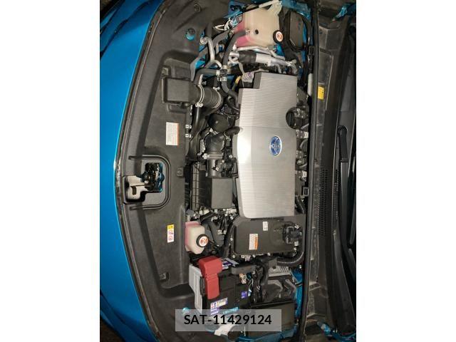 Toyota PRIUS PHV 2018-04 8850428-15